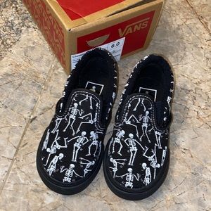 Rare Vans - Toddler - Skeletons 💀
